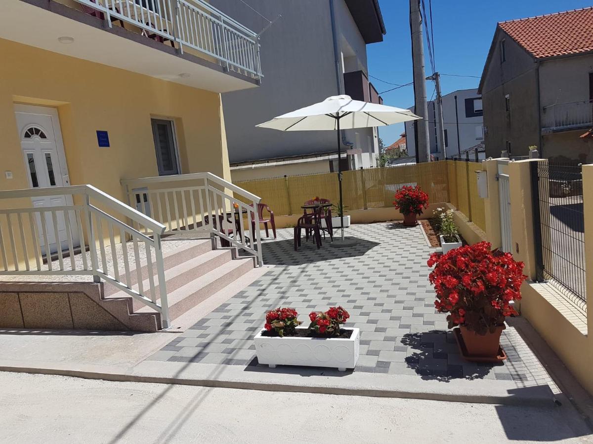 Ruza Apartmani ซาดาร์ ภายนอก รูปภาพ